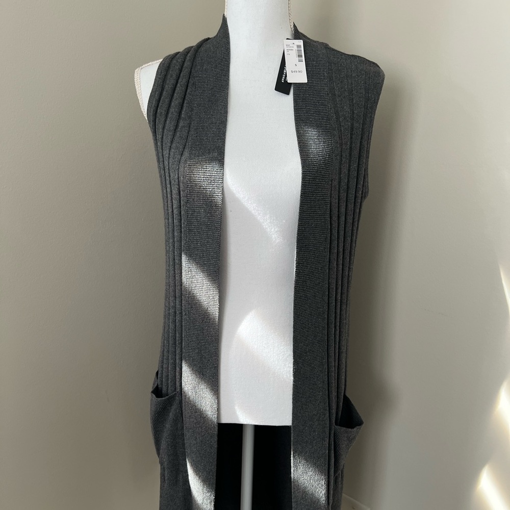 Reitmans sweater vest